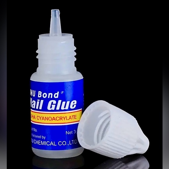 NWOT~ Full cover press on nails, set of 24 count. Includes nail glue - Picture 7 of 9